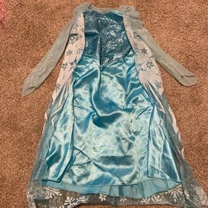 Frozen Elsa costume, size 3-4t